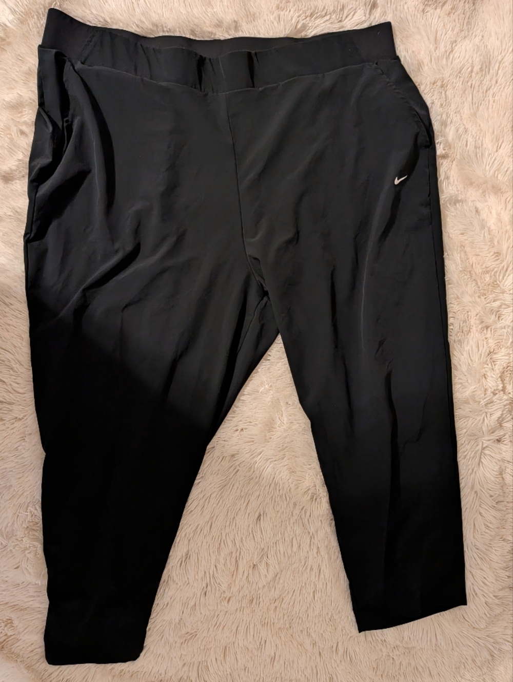 Nike Black Croped Athletic Joggers